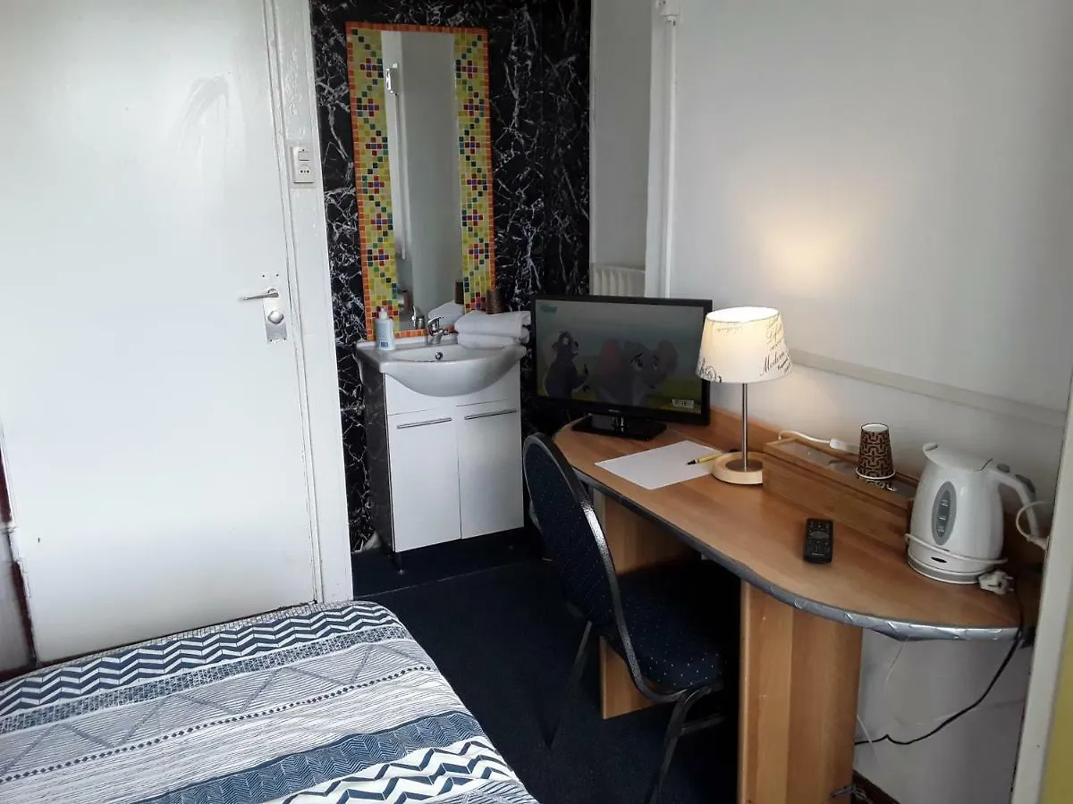 Hotel Baan Rotterdam 2*,  Netherlands