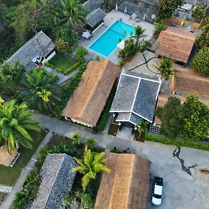 **** Resort Chanon Laos